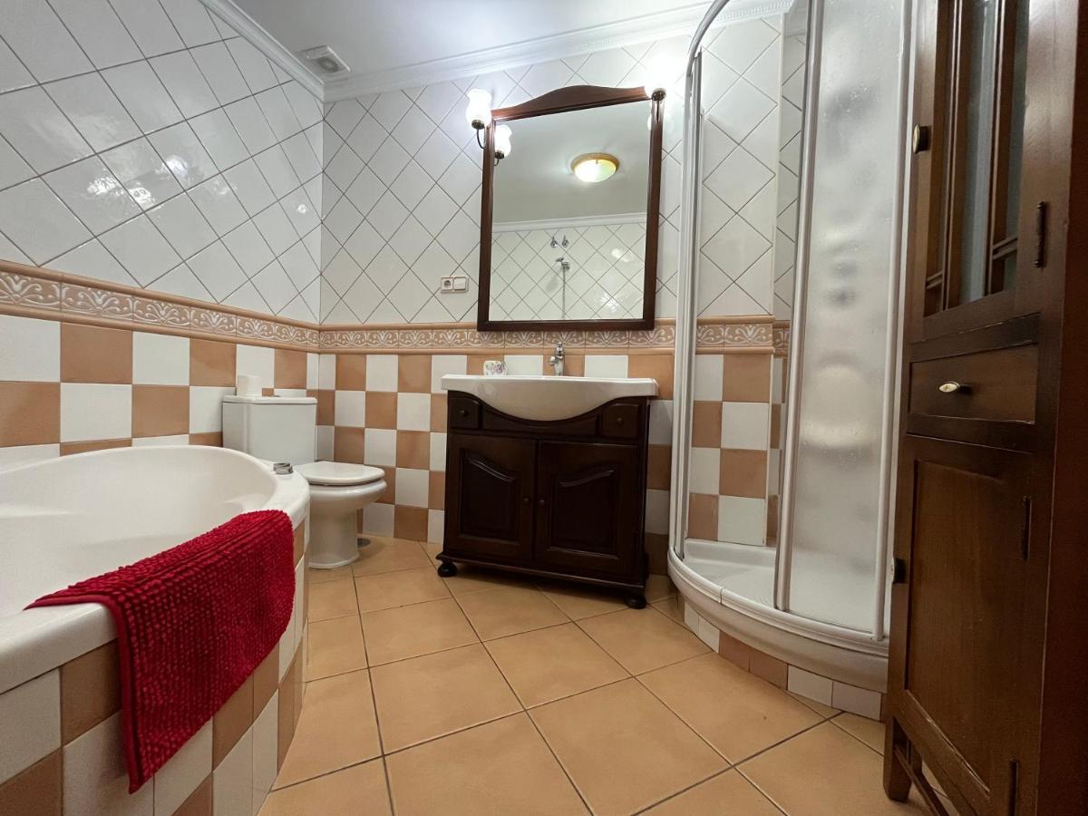 Diputacion7 Apartment เนร์คา ภายนอก รูปภาพ